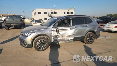 Zdjęcie 13 z 15 samochodu: 2024 VOLKSWAGEN TIGUAN S VIN:3VVRB7AX3RM047296 - miniatura