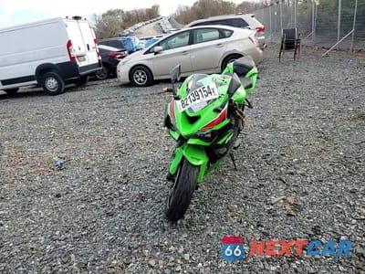 Zdjęcie 10 z 10 samochodu: 2024 KAWASAKI ZX636 VIN:JKBZXJJ15RA000489 - miniatura