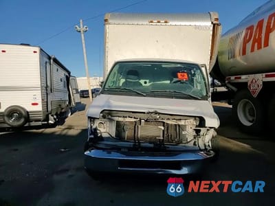 Zdjęcie 12 z 14 samochodu: 2017 FORD ECONOLINE E350 SUPER DUTY CUTAWAY VAN VIN:1FDWE3FS2HDC17376 - miniatura
