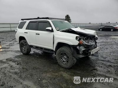 Zdjęcie 12 z 16 samochodu: 2020 TOYOTA 4RUNNER SR5/SR5 PREMIUM VIN:JTEBU5JR9L5768120 - miniatura