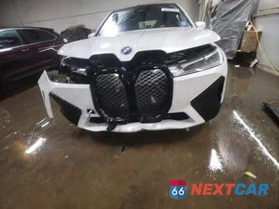 Zdjęcie 15 z 16 samochodu: 2025 BMW IX XDRIVE50 VIN:WB523CF07SCT08532 - miniatura
