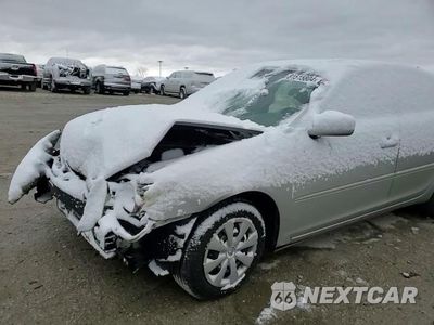 Zdjęcie 11 z 13 samochodu: 2004 TOYOTA CAMRY LE VIN:4T1BE30K24U912555 - miniatura