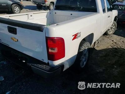 Zdjęcie 10 z 14 samochodu: 2011 CHEVROLET SILVERADO K1500 LT VIN:1GCRKSE3XBZ270769 - miniatura