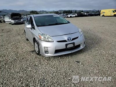 Zdjęcie 13 z 14 samochodu: 2011 TOYOTA PRIUS VIN:JTDKN3DU3B0318433 - miniatura