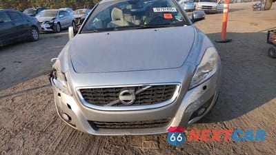 Zdjęcie 13 z 13 samochodu: 2013 VOLVO C70 T5 VIN:YV1672MC2DJ139062 - miniatura