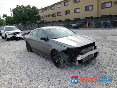 Zdjęcie 14 z 16 samochodu: 2023 MERCEDES-BENZ CLA AMG 35 4MATIC VIN:W1K5J5BB4PN391395 - miniatura