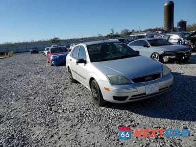 Zdjęcie 13 z 14 samochodu: 2006 FORD FOCUS ZX4 VIN:1FAFP34N26W229742 - miniatura