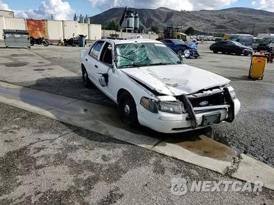 Zdjęcie 14 z 14 samochodu: 2004 FORD CROWN VICTORIA POLICE INTERCEPTOR VIN:2FAFP71W94X170811 - miniatura