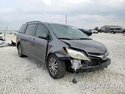 Zdjęcie 15 z 15 samochodu: 2018 TOYOTA SIENNA XLE VIN:5TDYZ3DC0JS933183 - miniatura