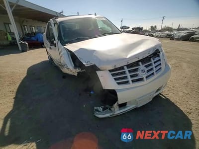 Zdjęcie 13 z 14 samochodu: 2012 CADILLAC ESCALADE EXT LUXURY VIN:3GYT4MEF5CG151237 - miniatura