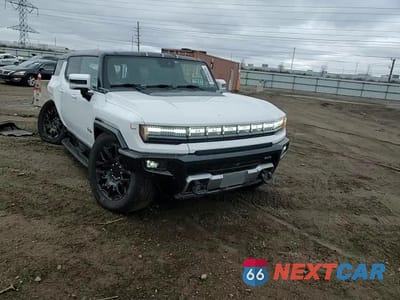 Zdjęcie 14 z 15 samochodu: 2025 GMC HUMMER SUV 2X VIN:1GKT0NDE2SU118177 - miniatura