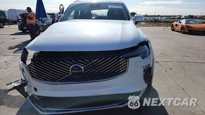Zdjęcie 14 z 14 samochodu: 2025 VOLVO XC90 PLUS VIN:YV4062PB7S1372799 - miniatura