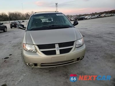 Zdjęcie 14 z 15 samochodu: 2005 DODGE GRAND CARAVAN SXT VIN:2D4GP44L25R411650 - miniatura