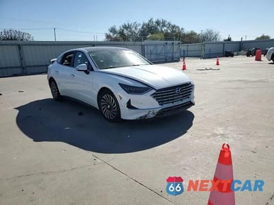 Zdjęcie 14 z 15 samochodu: 2021 HYUNDAI SONATA HYBRID VIN:KMHL54JJXMA024203 - miniatura