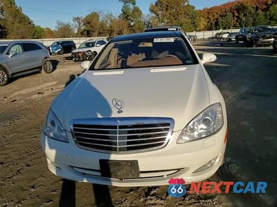 Zdjęcie 13 z 14 samochodu: 2008 MERCEDES-BENZ S 550 VIN:WDDNG71X48A177930 - miniatura
