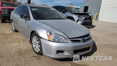 Zdjęcie 13 z 14 samochodu: 2007 HONDA ACCORD EX VIN:1HGCM56727A149776 - miniatura