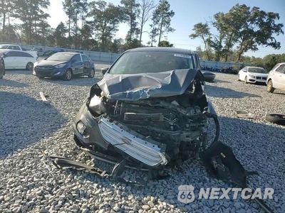 Zdjęcie 14 z 15 samochodu: 2019 FORD ESCAPE SE VIN:1FMCU9GDXKUB43477 - miniatura