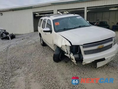 Zdjęcie 14 z 14 samochodu: 2014 CHEVROLET TAHOE K1500 LTZ VIN:1GNSKCE07ER166488 - miniatura