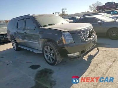 Zdjęcie 14 z 15 samochodu: 2008 CADILLAC ESCALADE ESV VIN:1GYFK66828R134773 - miniatura