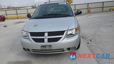 Zdjęcie 14 z 15 samochodu: 2005 DODGE GRAND CARAVAN SXT VIN:2D4GP44L45R411567 - miniatura