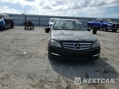 Zdjęcie 14 z 15 samochodu: 2011 MERCEDES-BENZ C 300 VIN:WDDGF5EB0BF627579 - miniatura