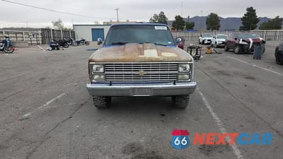 Zdjęcie 13 z 14 samochodu: 1983 CHEVROLET C10 VIN:1GCEC14H3DJ155841 - miniatura