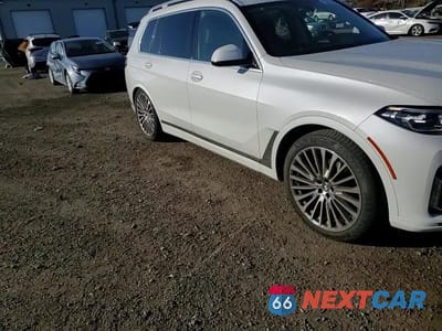 Zdjęcie 14 z 15 samochodu: 2022 BMW X7 XDRIVE40I VIN:5UXCW2C07N9J21497 - miniatura