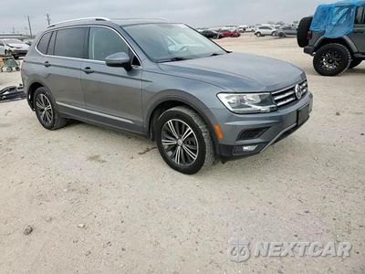Zdjęcie 14 z 16 samochodu: 2018 VOLKSWAGEN TIGUAN SE VIN:3VV2B7AX7JM142451 - miniatura