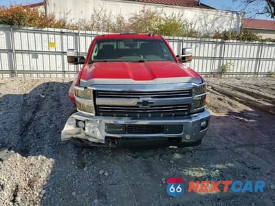 Zdjęcie 13 z 13 samochodu: 2015 CHEVROLET SILVERADO K3500 LTZ VIN:1GC4K0E87FF575177 - miniatura