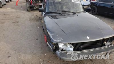 Zdjęcie 14 z 15 samochodu: 1988 SAAB 900 VIN:YS3AL35L8J3027679 - miniatura