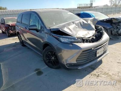 Zdjęcie 14 z 15 samochodu: 2022 TOYOTA SIENNA LE VIN:5TDKRKEC6NS113338 - miniatura