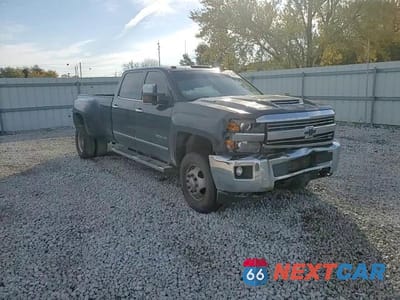 Zdjęcie 13 z 14 samochodu: 2019 CHEVROLET SILVERADO K3500 LTZ VIN:1GC4KXEY1KF254268 - miniatura