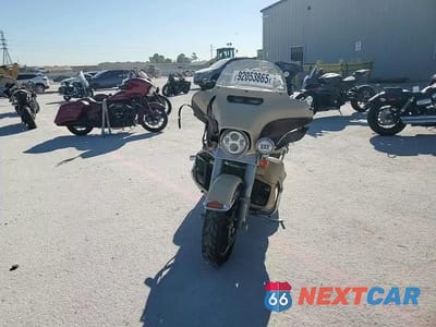 Zdjęcie 9 z 9 samochodu: 2014 HARLEY-DAVIDSON FLHTCU ULTRA CLASSIC ELECTRA GLIDE VIN:1HD1FCM17EB612990 - miniatura