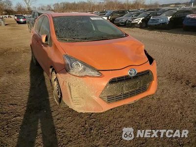 Zdjęcie 13 z 14 samochodu: 2016 TOYOTA PRIUS C VIN:JTDKDTB32G1131814 - miniatura
