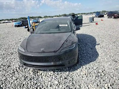 Zdjęcie 13 z 14 samochodu: 2024 TESLA MODEL 3 VIN:5YJ3E1EA6RF718673 - miniatura