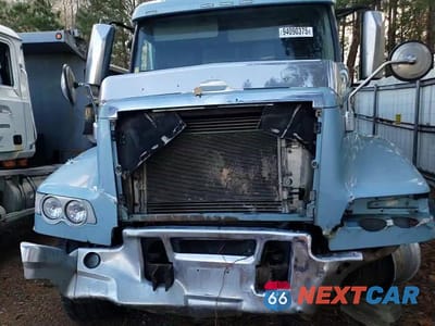 Zdjęcie 11 z 12 samochodu: 2020 VOLVO VHD VIN:4V5KG9DH4LN234738 - miniatura