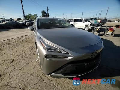Zdjęcie 13 z 15 samochodu: 2022 TOYOTA MIRAI LE VIN:JTDAAAAA8NA004930 - miniatura