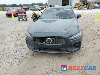 Zdjęcie 13 z 14 samochodu: 2024 VOLVO S60 PLUS VIN:7JRL12FL4RG290191 - miniatura