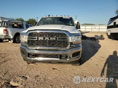 Zdjęcie 13 z 14 samochodu: 2023 RAM 2500 TRADESMAN VIN:3C6UR5CL0PG504166 - miniatura