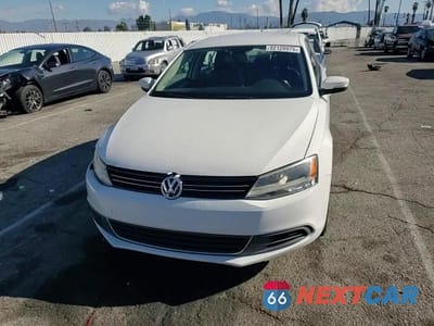 Zdjęcie 13 z 14 samochodu: 2014 VOLKSWAGEN JETTA SE VIN:3VWD07AJ4EM237674 - miniatura