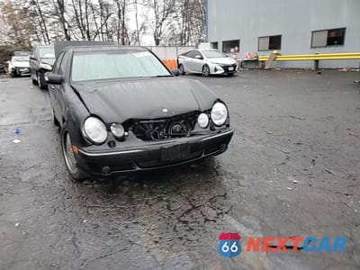 Zdjęcie 11 z 14 samochodu: 2001 MERCEDES-BENZ E 55 AMG VIN:WDBJF74J11B319958 - miniatura