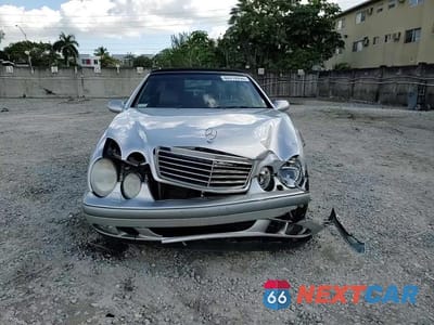Zdjęcie 11 z 14 samochodu: 1999 MERCEDES-BENZ CLK 320 VIN:WDBLK65G4XT013857 - miniatura