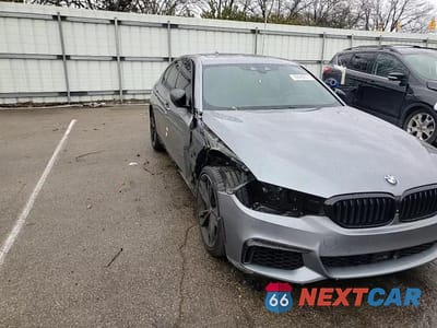 Zdjęcie 10 z 15 samochodu: 2018 BMW M550XI VIN:WBAJB9C54JB286707 - miniatura