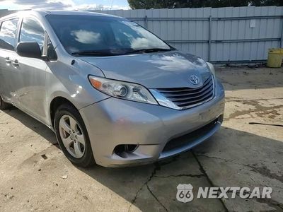 Zdjęcie 12 z 15 samochodu: 2014 TOYOTA SIENNA VIN:5TDZK3DC4ES444171 - miniatura