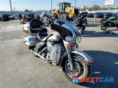 Zdjęcie 10 z 10 samochodu: 2003 HARLEY-DAVIDSON FLHTCUI ANNIVERSARY VIN:1HD1FCW493Y644227 - miniatura