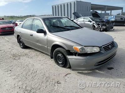 Zdjęcie 11 z 13 samochodu: 2000 TOYOTA CAMRY CE VIN:4T1BG22K4YU660640 - miniatura