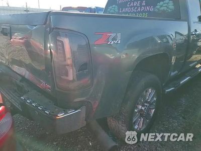 Zdjęcie 10 z 14 samochodu: 2011 GMC SIERRA K2500 SLT VIN:1GT121C83BF210274 - miniatura