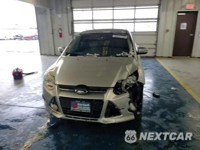 Zdjęcie 11 z 14 samochodu: 2014 FORD FOCUS SE VIN:1FADP3K29EL441893 - miniatura