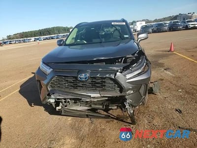 Zdjęcie 14 z 15 samochodu: 2022 TOYOTA RAV4 XLE VIN:JTMRWRFV1ND159395 - miniatura