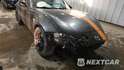 Zdjęcie 14 z 14 samochodu: 2019 MAZDA MX-5 MIATA CLUB VIN:JM1NDAL78K0311686 - miniatura